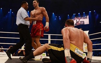 Wladimir Klitschko bảo vệ thành công 4 đai vô địch