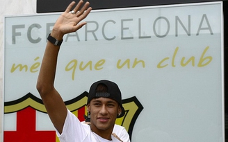 Neymar ra mắt tại Barcelona