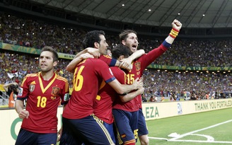 Đánh bại Ý sau loạt luân lưu, Tây Ban Nha vào chung kết