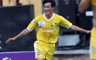 Consadole Sapporo tuyển Công Vinh để thăng hạng