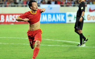 HLV Wenger: Hàng công Việt Nam mạnh hơn Indonesia!