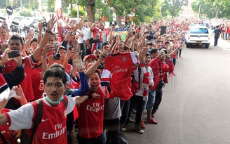 Arsenal gây sốt