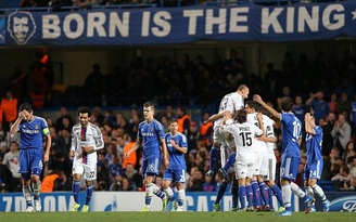 Sốc: Chelsea thua ngược trên sân nhà