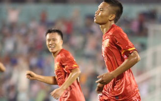 Văn Thắng tỏa sáng, U.23 Việt Nam thắng Santos 3-1