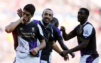 Suarez và Sturridge đua nhau lập công, Liverpool nhấn chìm Sunderland