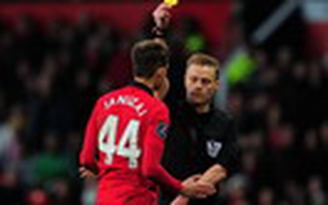 'Thần đồng' của M.U là 'trùm ăn vạ' ở Premier League