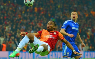 Champions League Lượt về vòng 1/8: Vé trong tầm tay