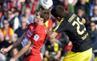 Dortmund nhọc nhằn thắng Freiburg 1-0