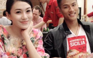 Mạc Hồng Quân hạnh phúc với bạn gái người mẫu