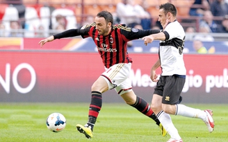 'Đại gia' Serie A và Bundesliga thất thế
