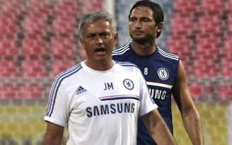 Chelsea chia tay Lampard và sắp 'trảm' Mourinho
