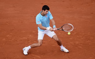 Djokovic và Federer dễ dàng vào vòng 3 Pháp mở rộng