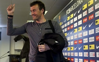 Luis Enrique ở rất gần sân Nou Camp