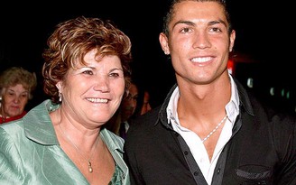 Mẹ Ronaldo từng không muốn anh... ra đời