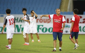 HLV Guillaume Graechen: U.19 Việt Nam thay đổi vì người hâm mộ