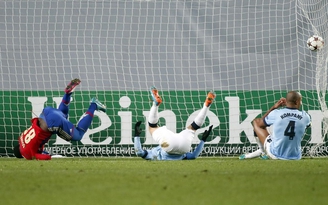 Man City đánh rơi chiến thắng phút cuối tại Nga
