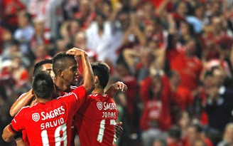 Champions League bảng C: Benfica trở lại