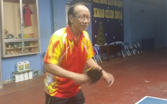 Chuyện lạ thể thao: Cây vợt bí mật