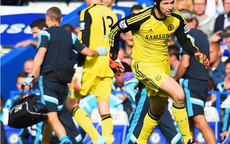 Courtois sẽ bắt thay Petr Cech trận Chelsea gặp Liverpool