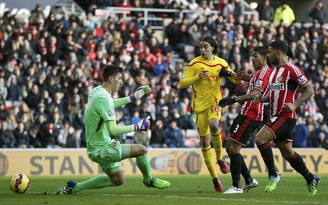 Liverpool giành 3 điểm trên sân Sunderland