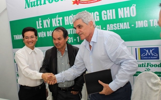Cần có nhiều 'bầu Đức' hơn nữa