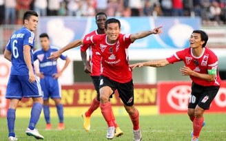 Bình Dương thua ngược trên sân Long An
