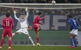Schalke 0 - 2 Real Madrid: Ronaldo ghi bàn trở lại