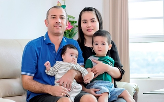 HLV Guillaume: 'Tôi sẽ chúc Tết gia đình vợ bằng tiếng Việt'