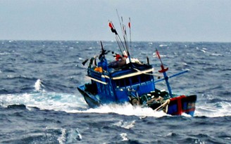 4 ngư dân cùng tàu cá mất tích trên biển