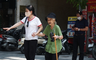 ‘Chẳng thơm cũng thể hoa nhài…’