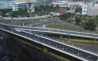 Hai cầu vượt cửa ngõ sân bay Tân Sơn Nhất thông xe xóa ùn tắc giao thông