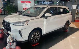 Toyota khuyến cáo khách hàng phản ánh nếu bị ép mua xe kèm phụ kiện