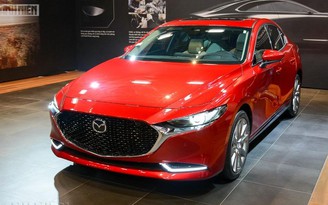Giá bán Mazda3 giảm mạnh, quyết đua tranh doanh số với Kia K3