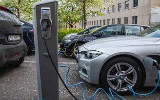 Quốc gia đầu tiên tiêu thụ ô tô điện chiếm 80% lượng xe mới trong năm 2022