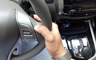 Cách dùng chế độ chuyển số tay trên ô tô số tự động