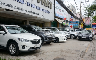 Ô tô cũ rớt giá thê thảm, bán lỗ vẫn ế khách