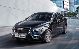 Nên mua Chevrolet Cruze mới hay Hyundai Elantra?