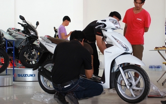 Người Việt đổ xô sắm xe máy, dù biết chẳng hay nhưng vì tiện