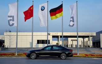 Tỉ phú Trung Quốc ‘nhòm ngó’ BMW trước khi mua cổ phần Daimler