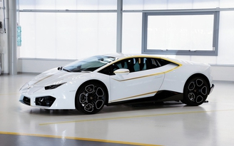 Lamborghini Huracan của Đức Giáo hoàng bán đấu giá vào tháng 5