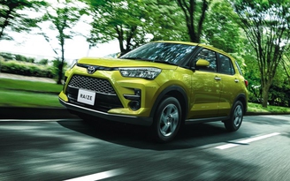 SUV giá rẻ của Toyota đắt hàng, khách đặt mua phải chờ 4 tháng