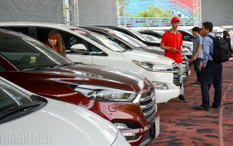 Đại dịch Covid-19 ‘ghìm’ sức mua, doanh số ô tô tại Việt Nam giảm 33%