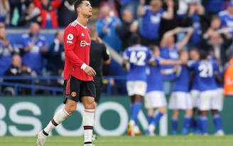 Kết quả Ngoại hạng Anh, Leicester City 4-2 M.U: Ronaldo bị bắt chết, 'Quỷ đỏ' đại bại