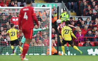 Kết quả Liverpool 2-0 Watford, Ngoại hạng Anh: 'Lữ đoàn đỏ' tạm giữ ngôi đầu