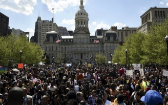 Mỹ: Thành phố Baltimore dỡ bỏ lệnh giới nghiêm