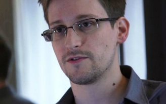 Edward Snowden sẵn sàng ngồi tù để được về Mỹ