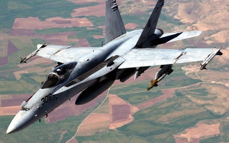 Tiêm kích F/A-18 Hải quân Mỹ rơi ở Anh