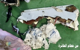 Ai Cập điều tàu ngầm tìm kiếm hộp đen máy bay EgyptAir