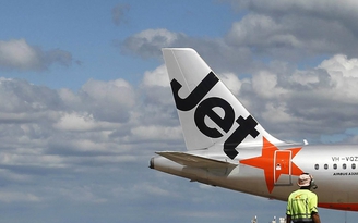Máy bay hãng Jetstar trục trặc động cơ, hạ cánh khẩn cấp