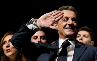 Ông Sarkozy tái tranh cử tổng thống Pháp với 'phong cách Trump'